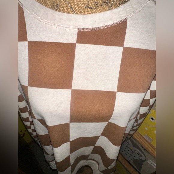 🤎MAURICES LIGHTWEIGHT SEEATSHIRT - Picture 3 of 6